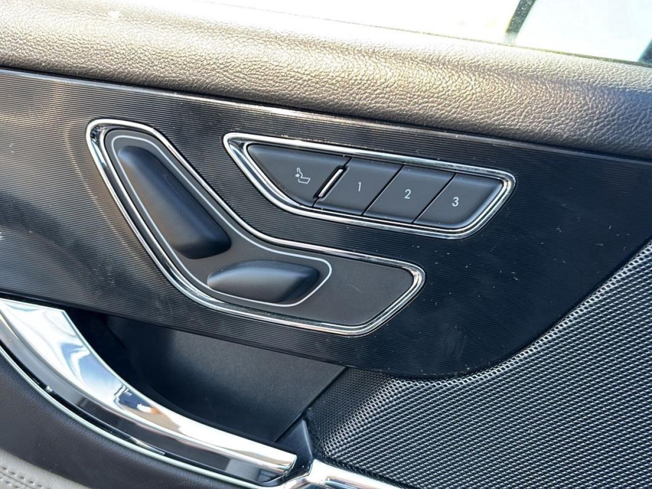 2025 Lincoln Corsair GT, AWD, 2.5L HYBRID,LEATHER, MOONROOD, 360-CAMERA Photo