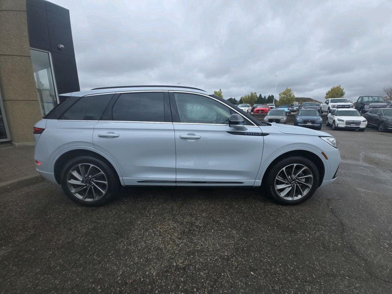 2025 Lincoln Corsair GT, AWD, 2.5L HYBRID,LEATHER, MOONROOD, 360-CAMERA Photo