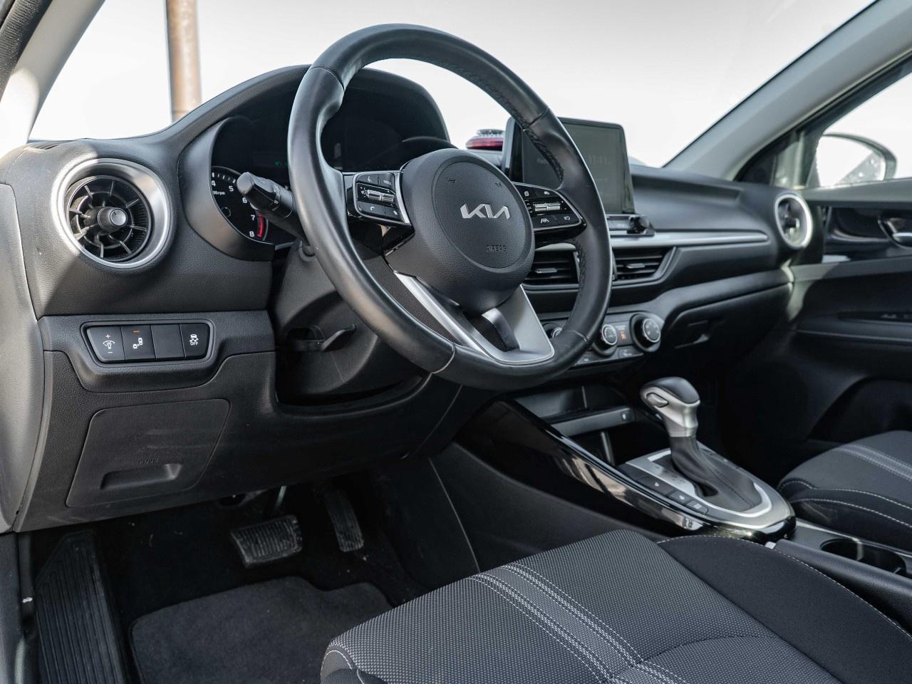 2024 Kia Forte EX  IVT Photo