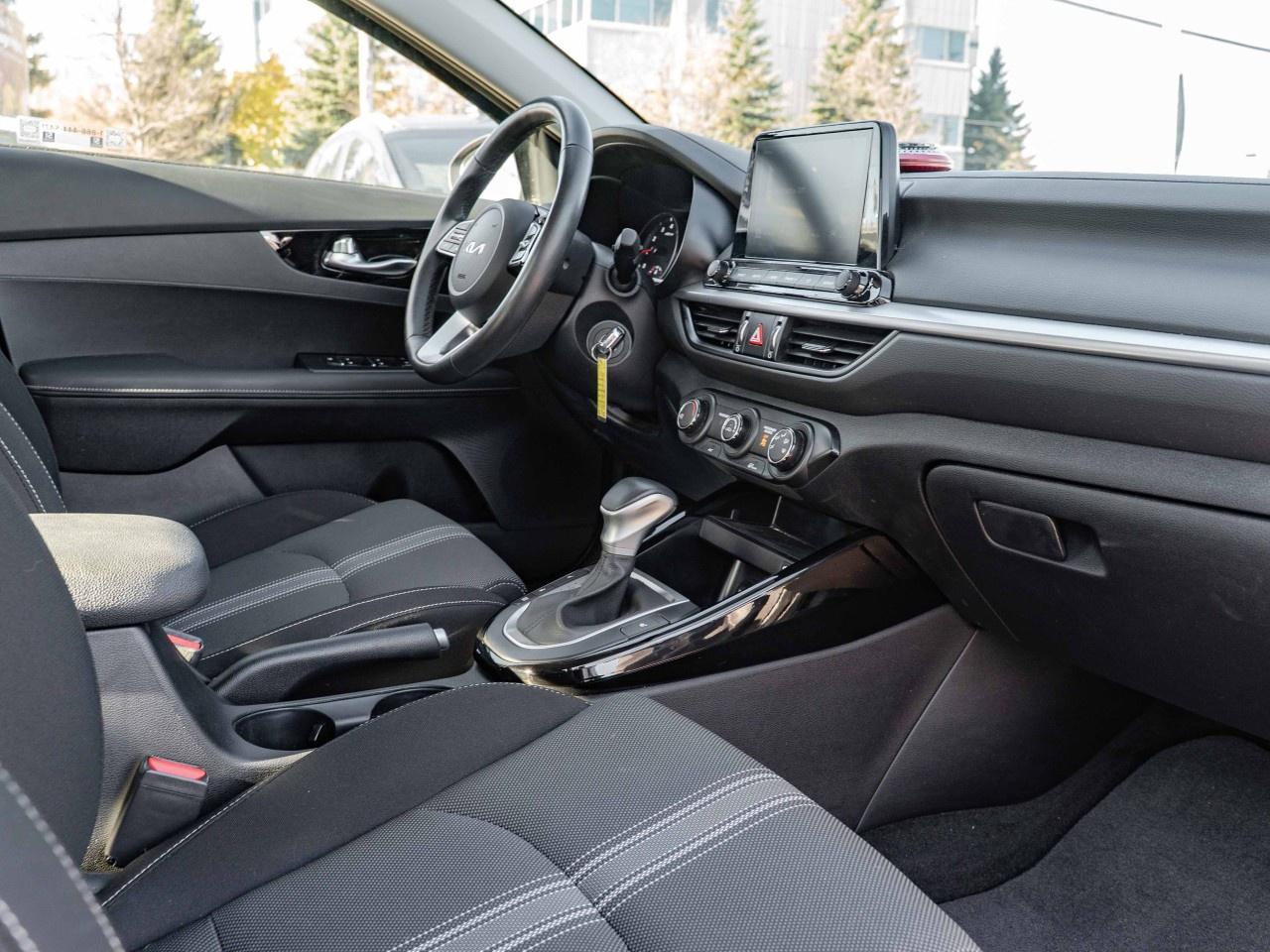 2024 Kia Forte EX  IVT Photo