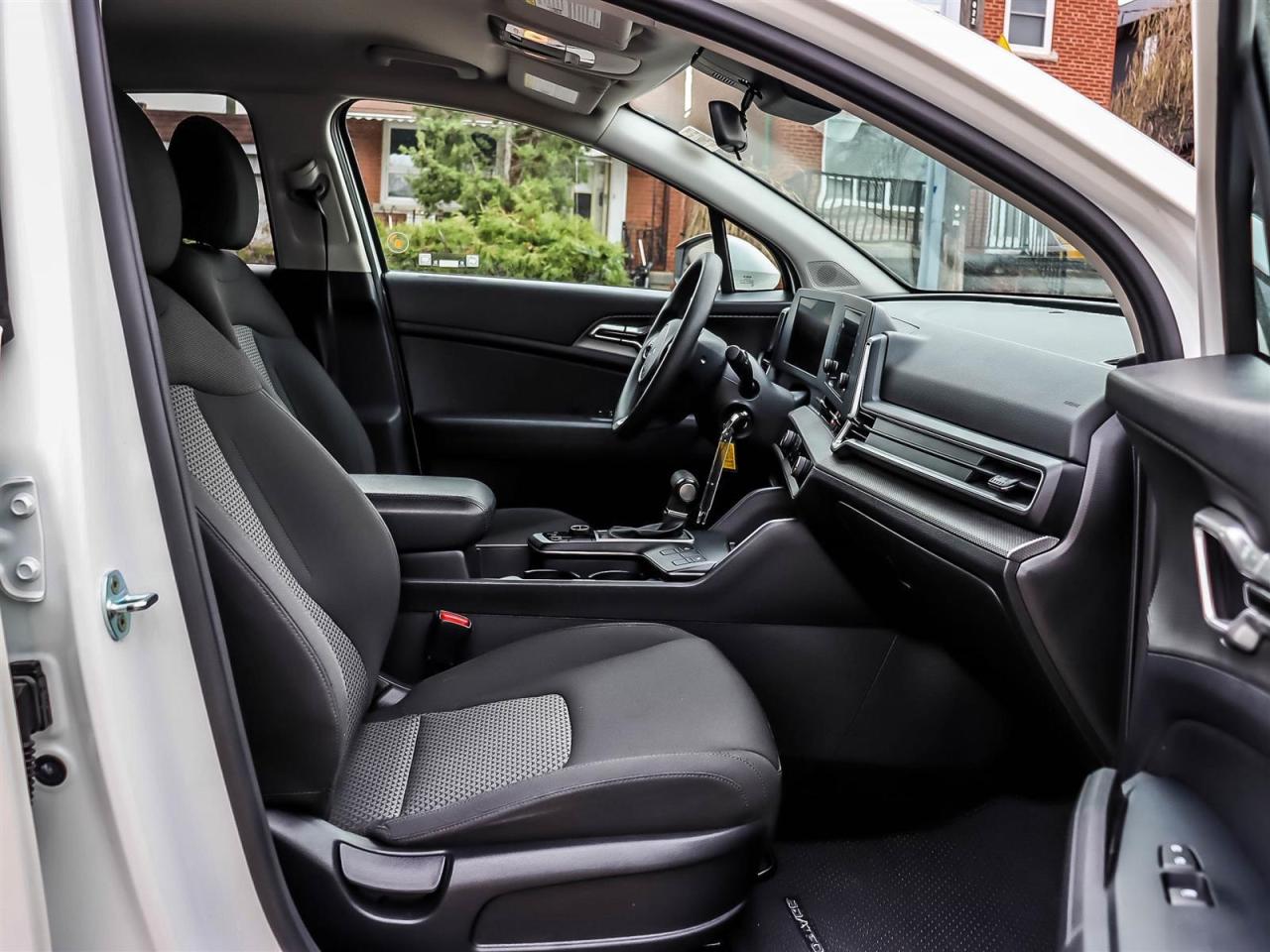 2023 Kia Sportage LX Photo