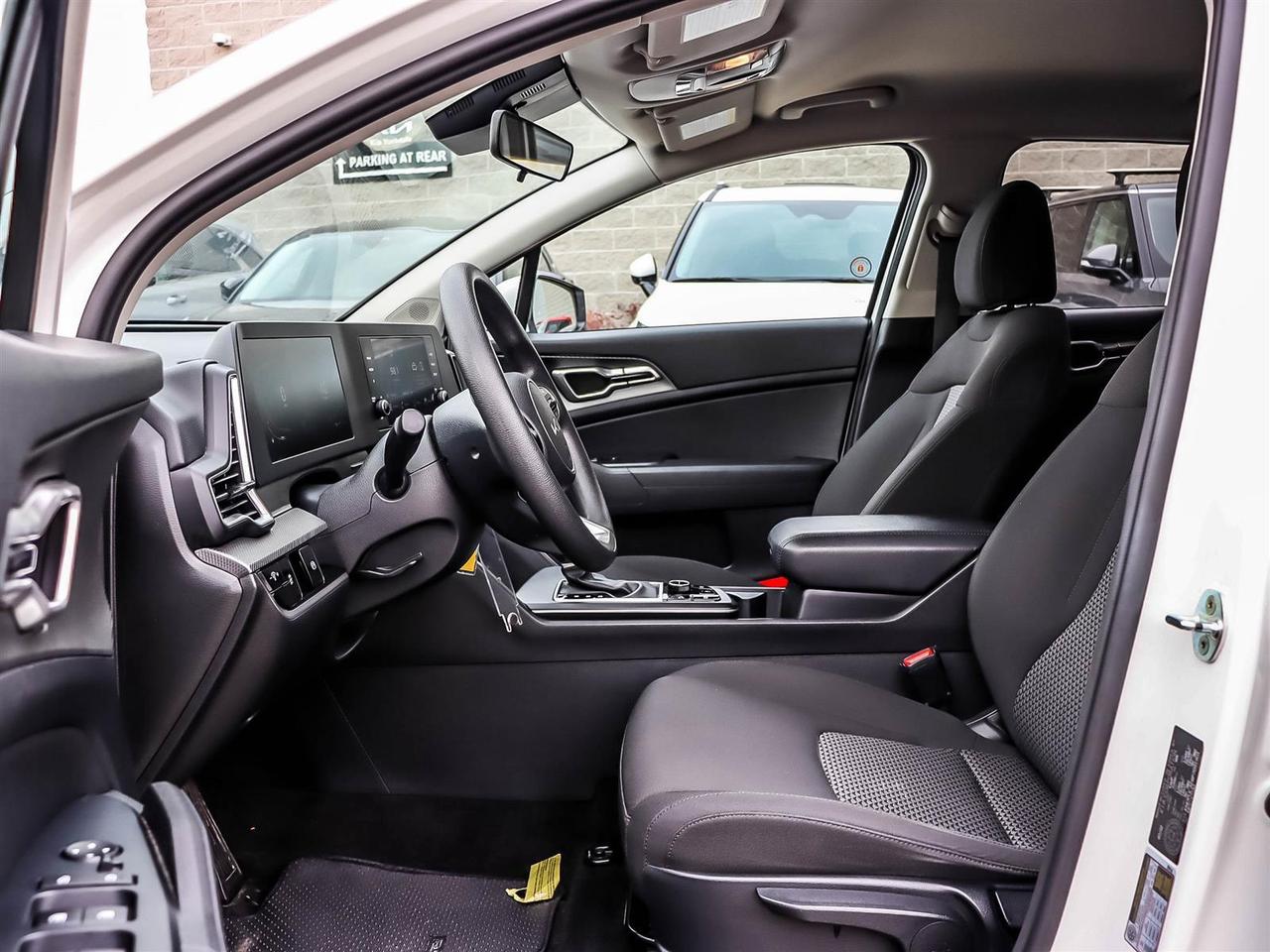 2023 Kia Sportage LX Photo