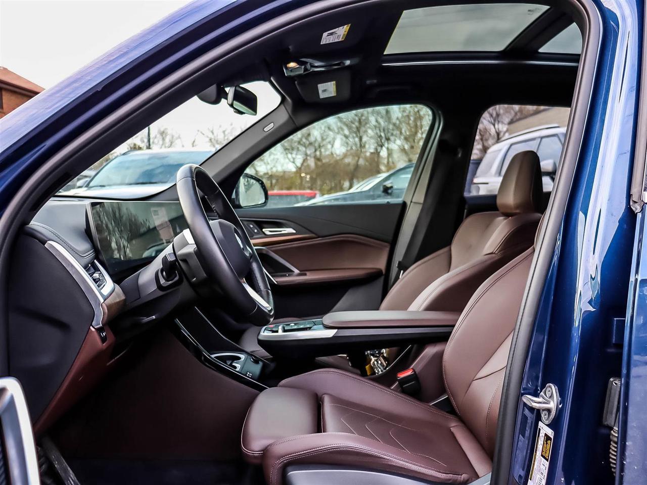 2023 BMW X1 xDrive28i Photo3