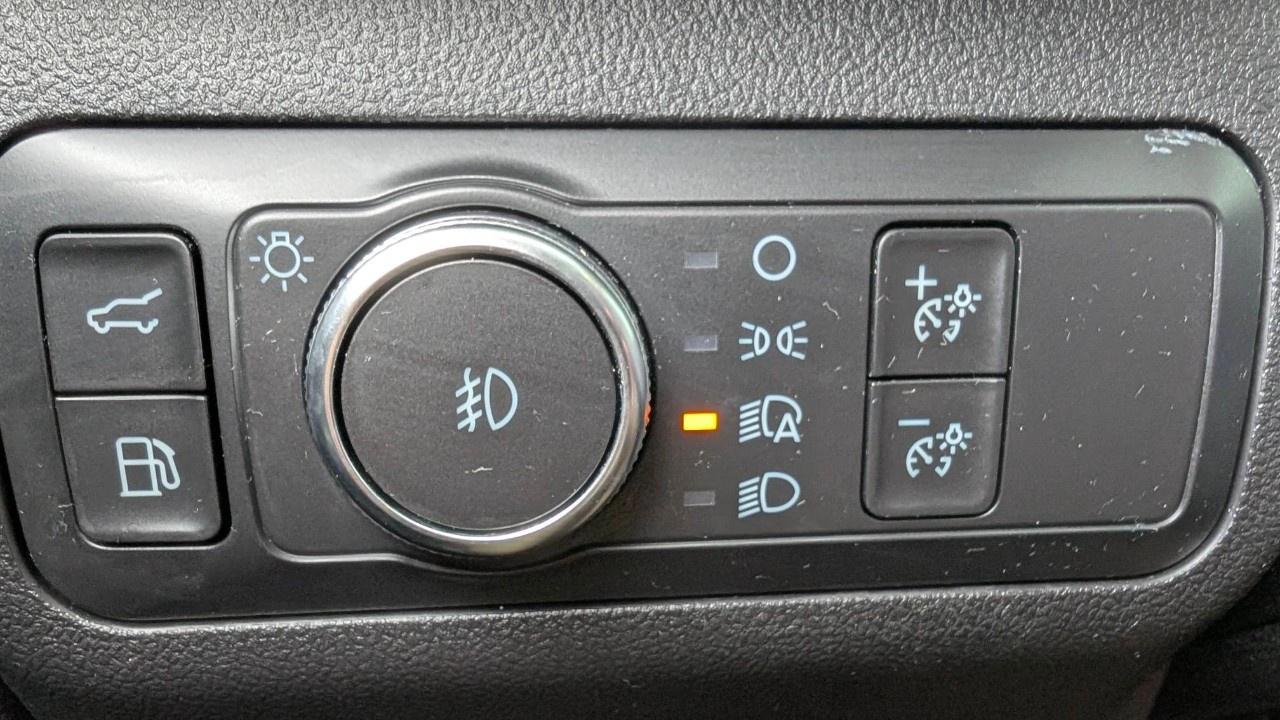 2020 Ford Escape TITANIUM HYBRID AWD Photo