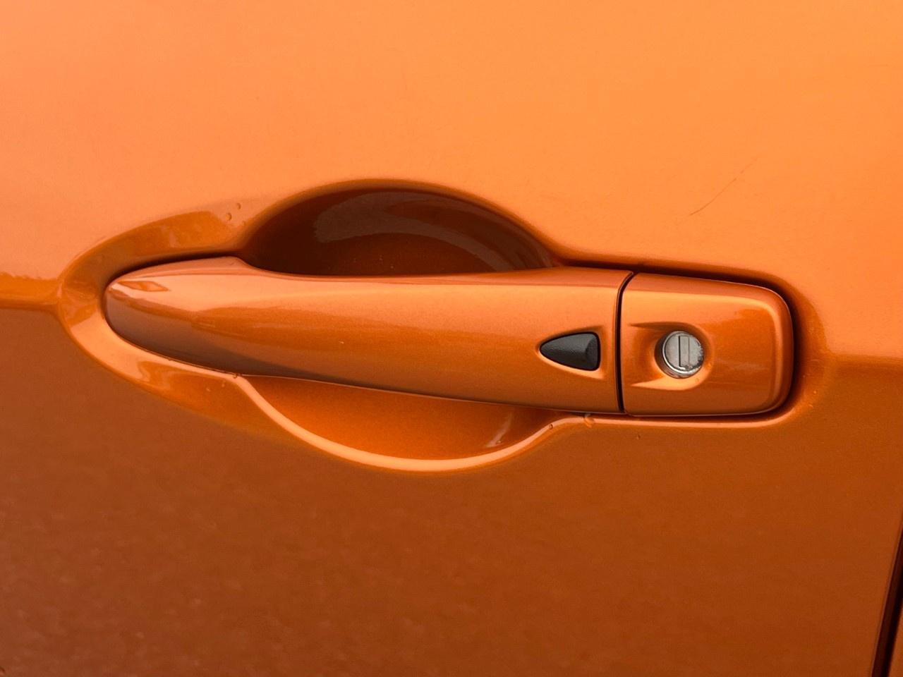 2023 Nissan Kicks SR FWD Photo