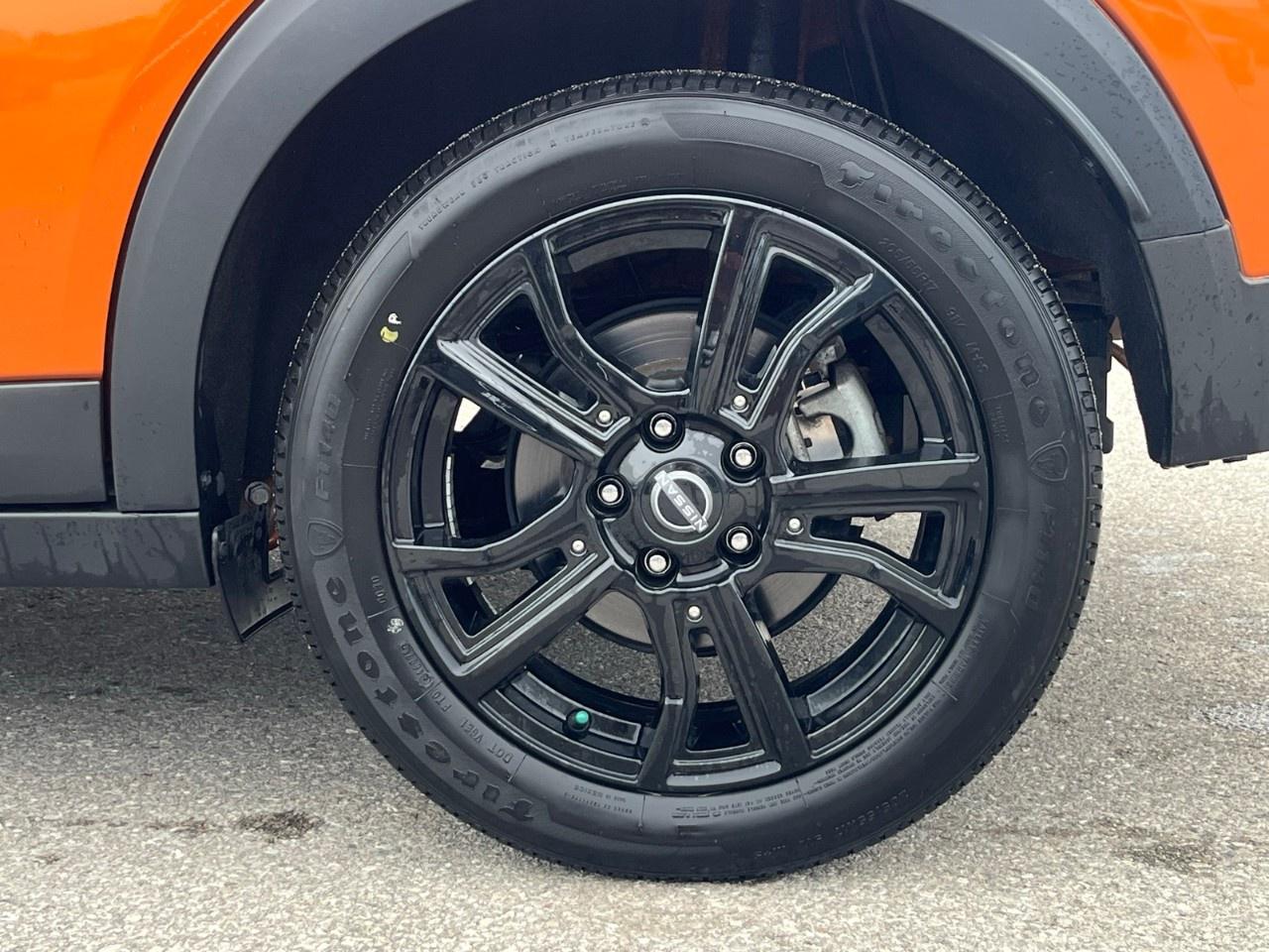 2023 Nissan Kicks SR FWD Photo