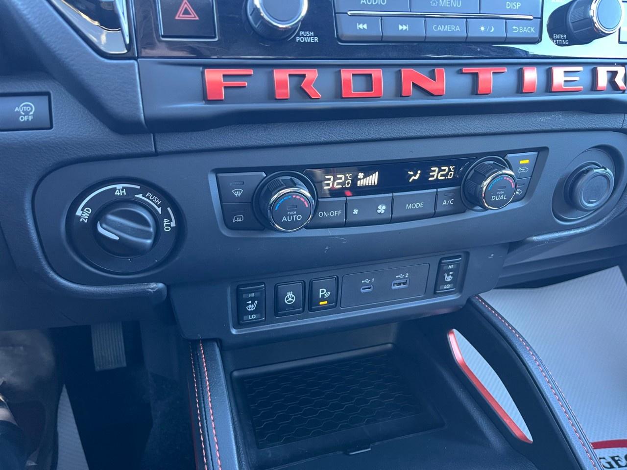 2025 Nissan Frontier Crew Cab 4x4 PRO-4X Photo