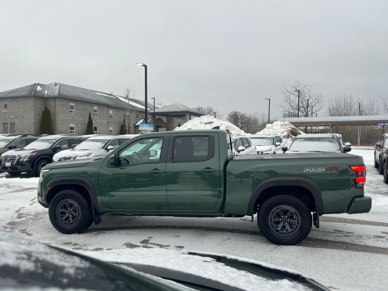 2025 Nissan Frontier Crew Cab 4x4 PRO-4X Photo