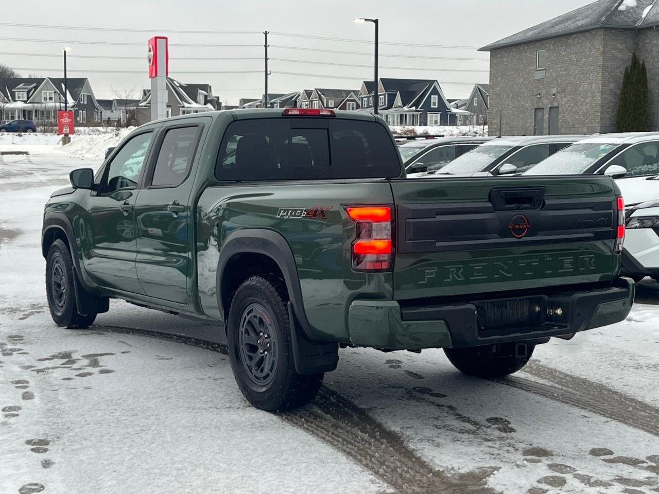 2025 Nissan Frontier Crew Cab 4x4 PRO-4X Photo