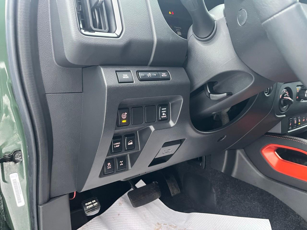 2025 Nissan Frontier Crew Cab 4x4 PRO-4X Photo