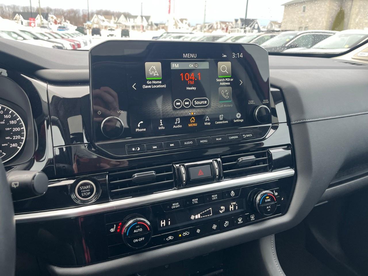 2024 Nissan Pathfinder SL 4WD Photo