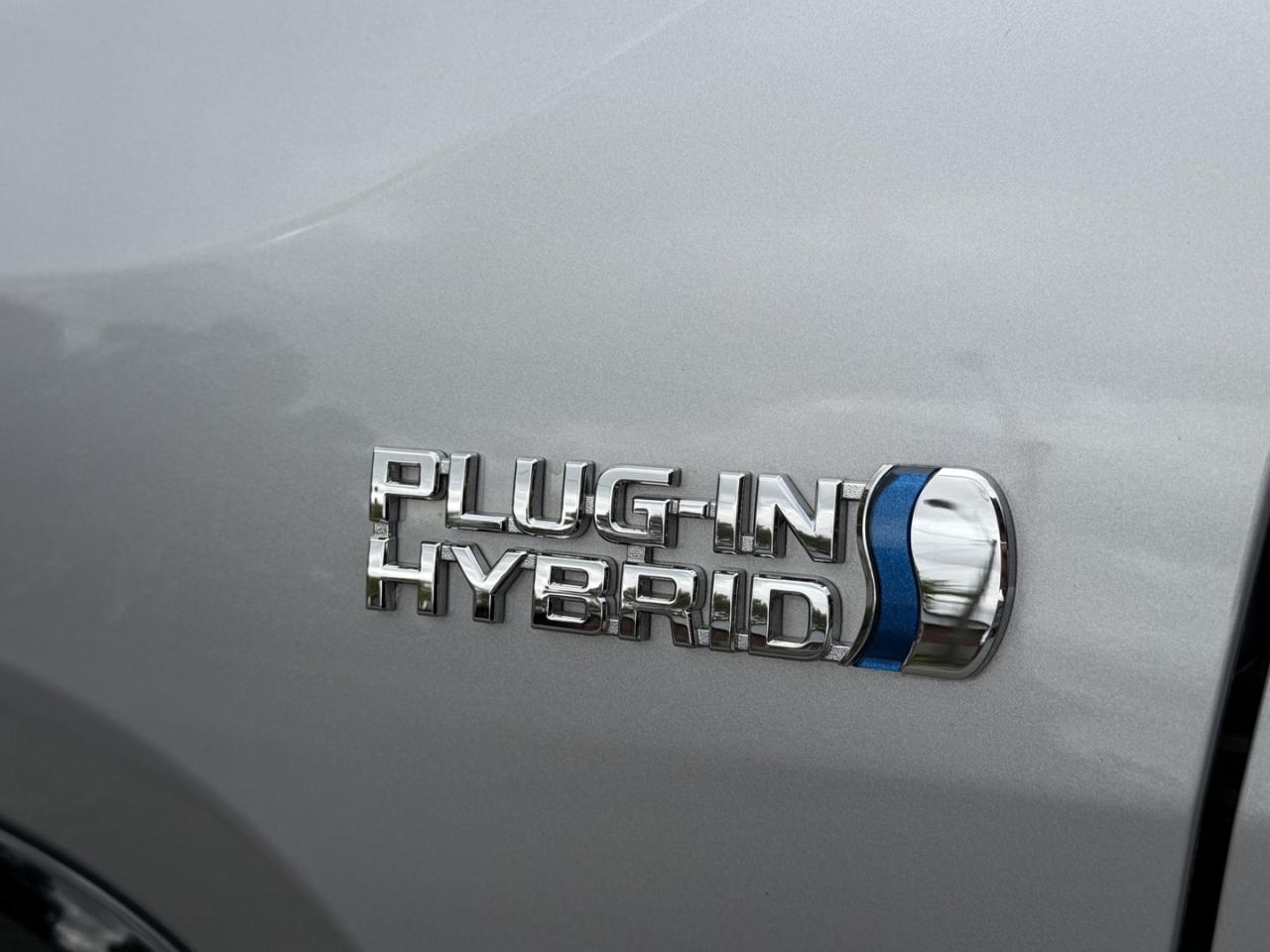 2021 Toyota RAV4 PRIME XSE - Photo #8