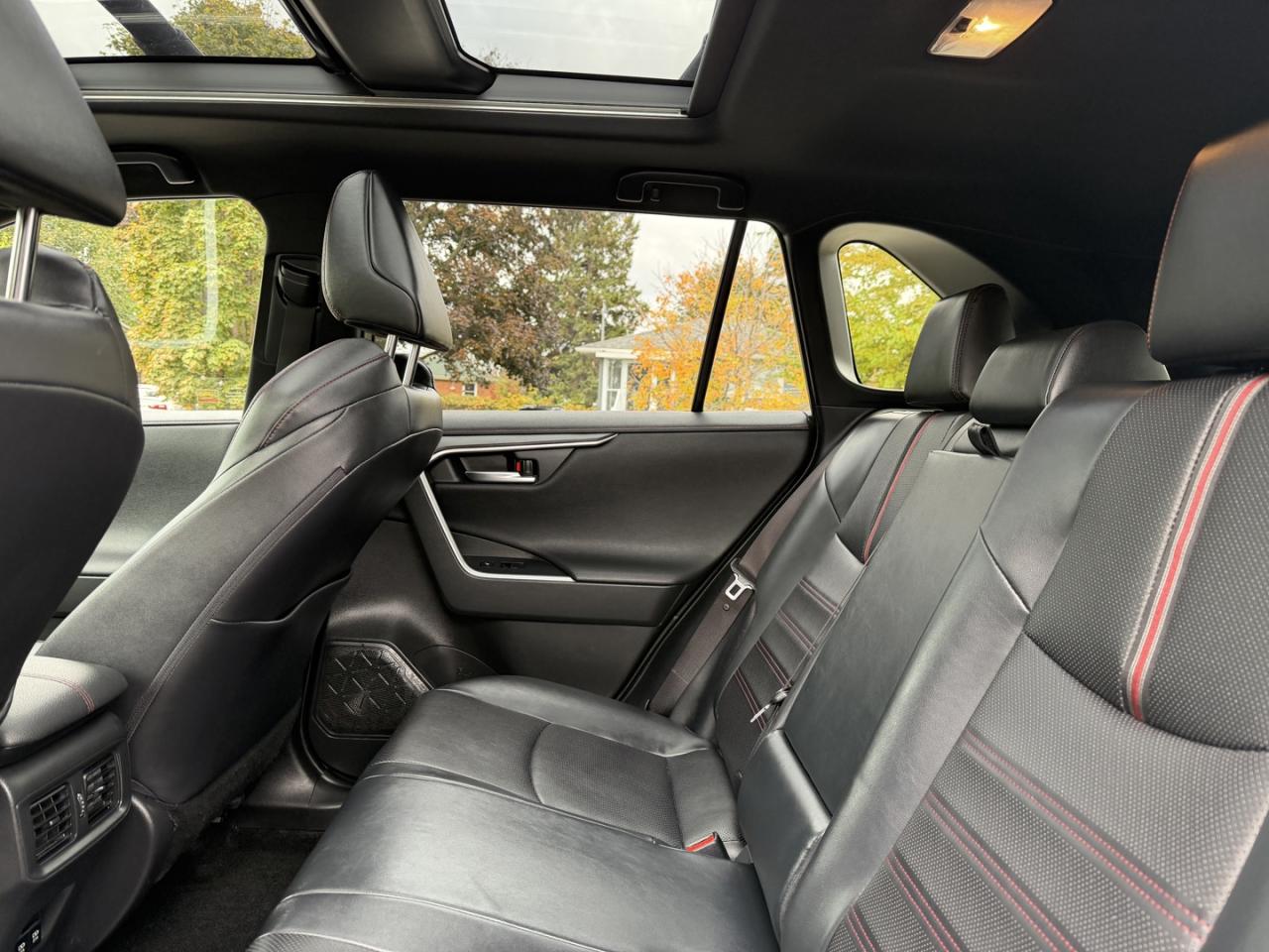 2021 Toyota RAV4 PRIME XSE - Photo #14