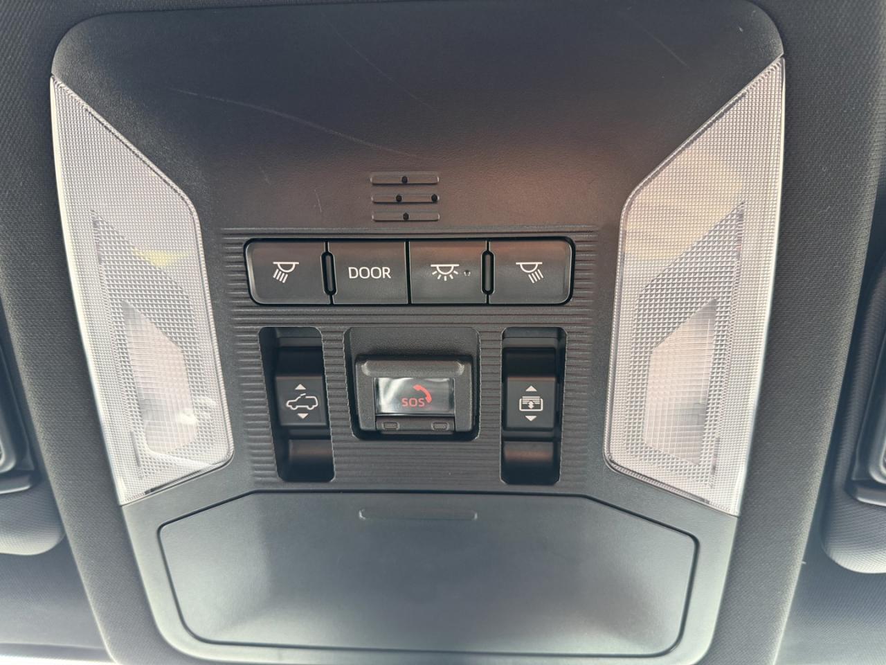 2021 Toyota RAV4 PRIME XSE - Photo #27