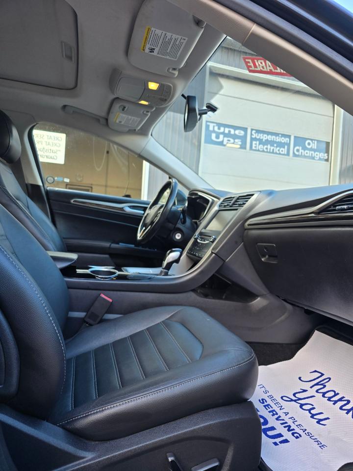 2014 Ford Fusion 4dr Sdn SE FWD - Photo #9