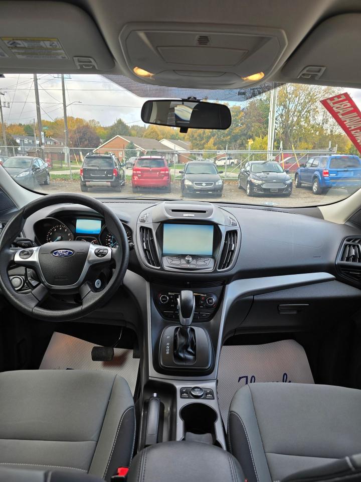 2015 Ford Escape 4WD 4dr SE - Photo #8