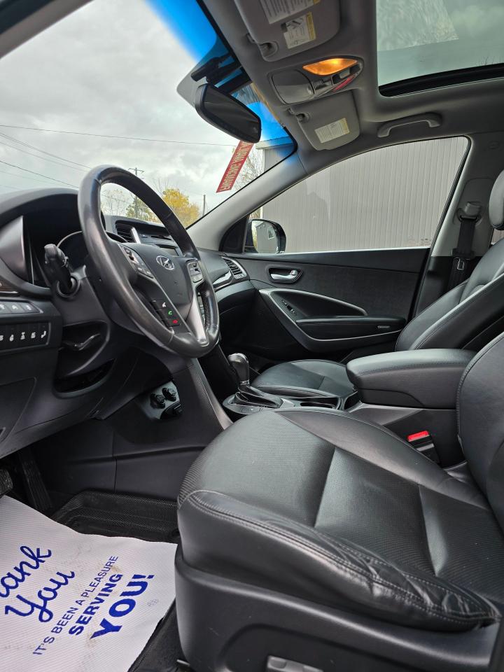 2016 Hyundai Santa Fe XL AWD 4dr 3.3L Auto Luxury Adventure Ed - Photo #14