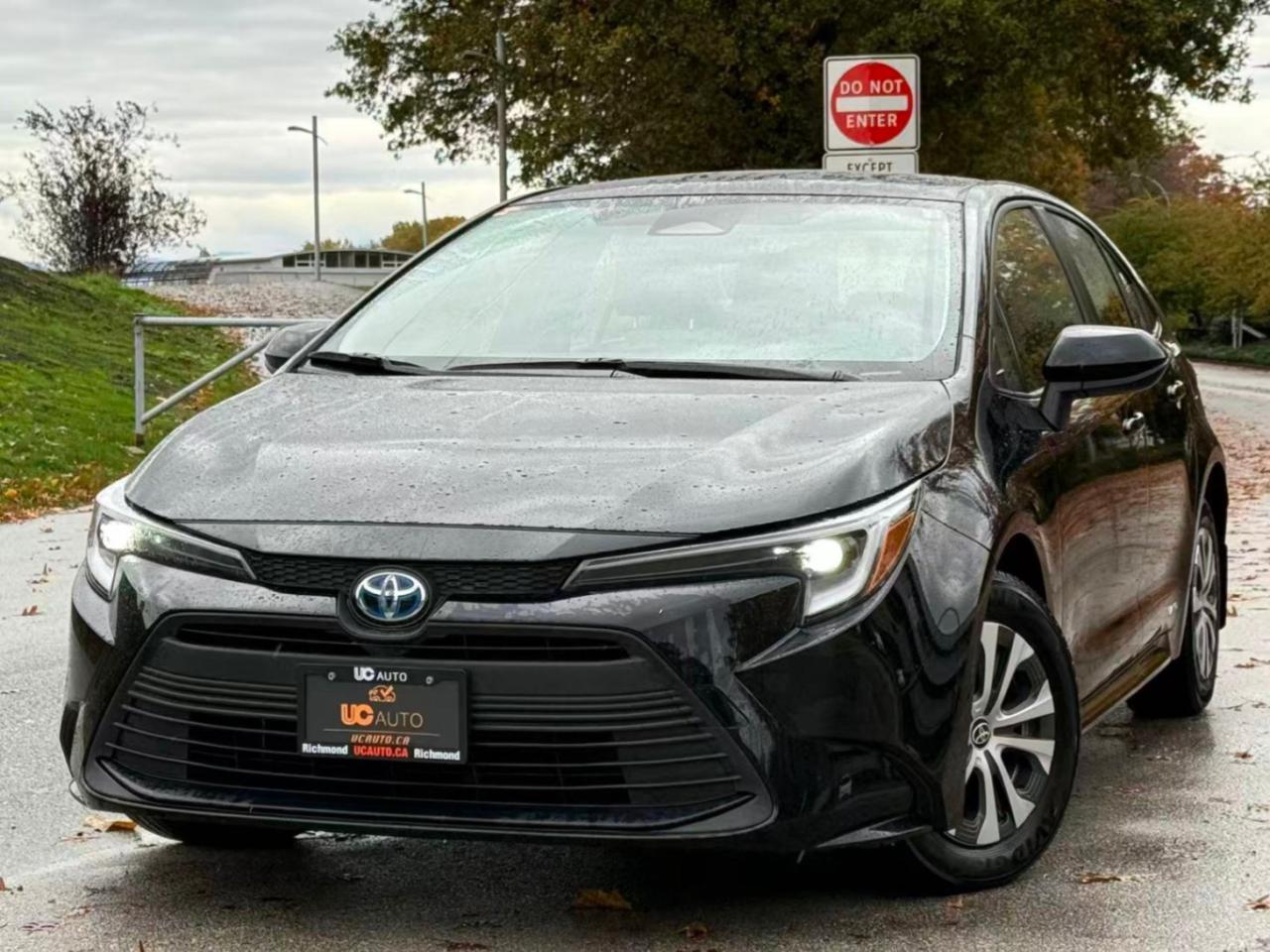 Used 2023 Toyota Corolla Hybrid LE CVT AWD/ NO ACCIDENT/ BC LOCAL/ ONE OWNER for sale in Richmond, BC
