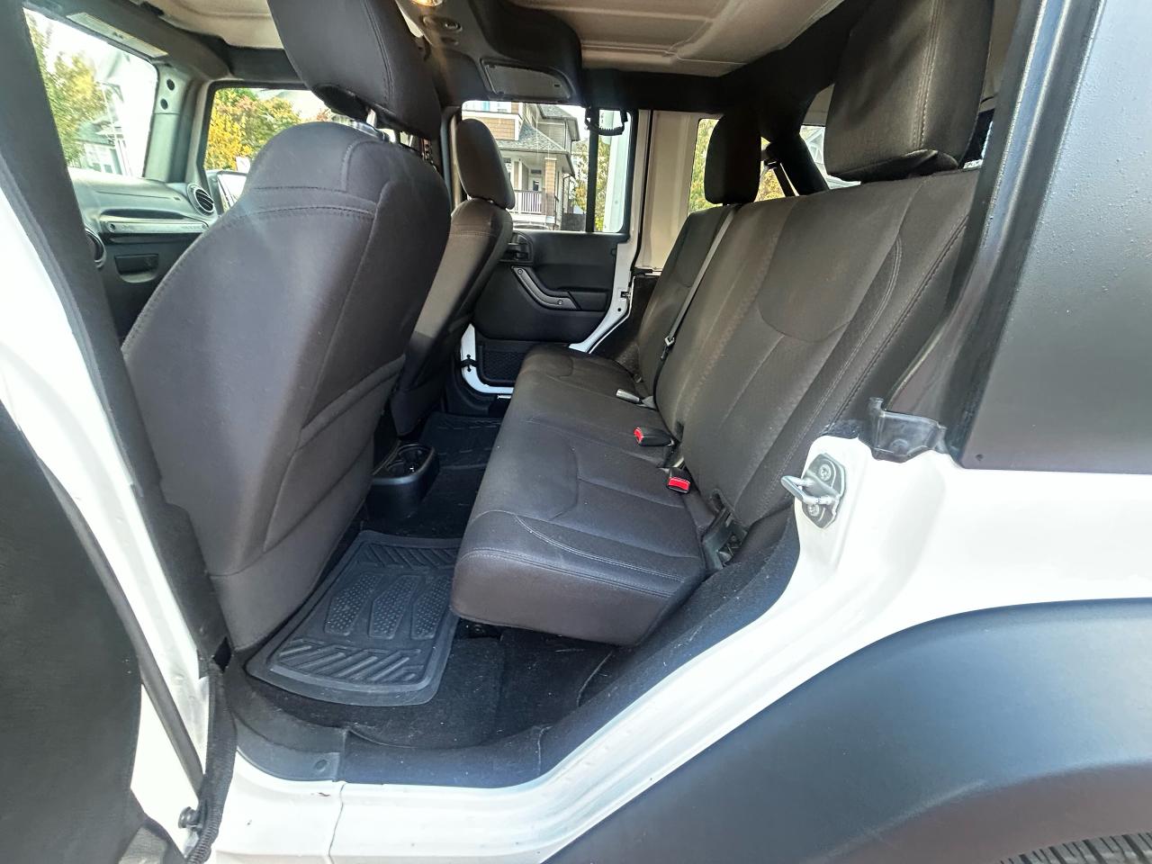 2018 Jeep Wrangler SPORT - Photo #10