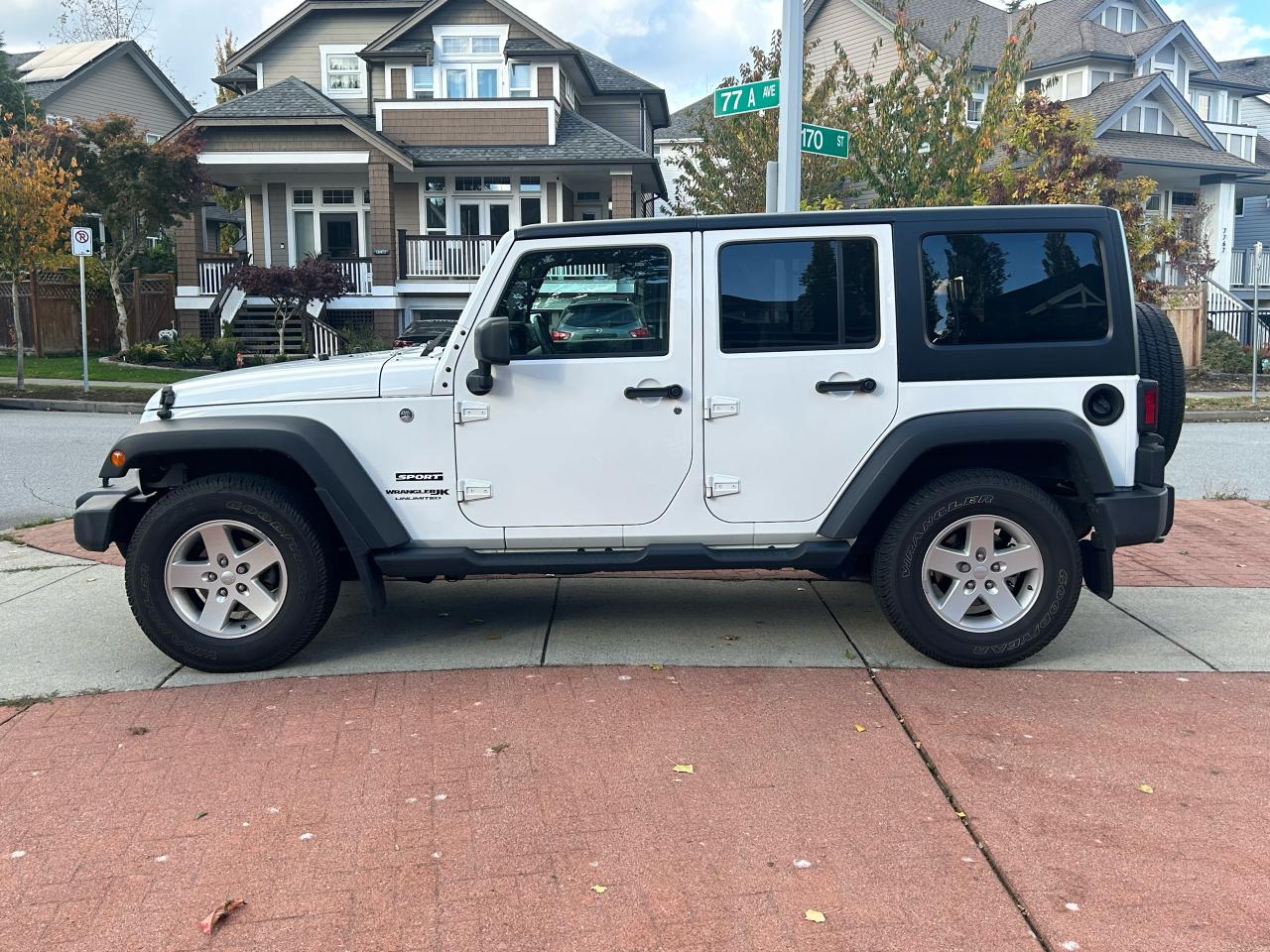 2018 Jeep Wrangler SPORT - Photo #2