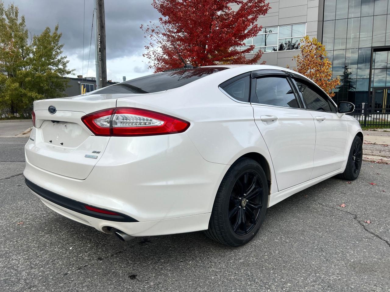 2014 Ford Fusion SE Photo4