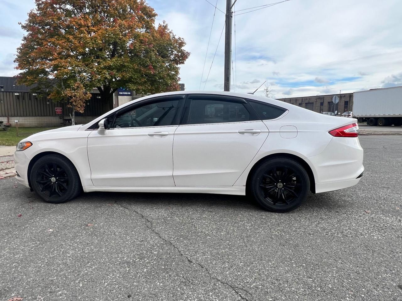 2014 Ford Fusion SE - Photo #6