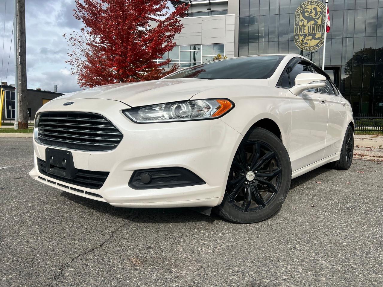 2014 Ford Fusion SE - Photo #7