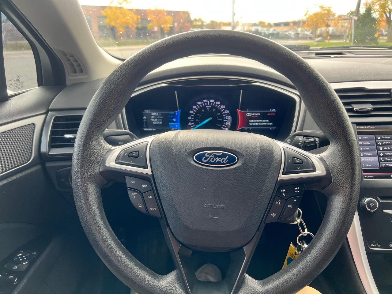 2014 Ford Fusion SE - Photo #17