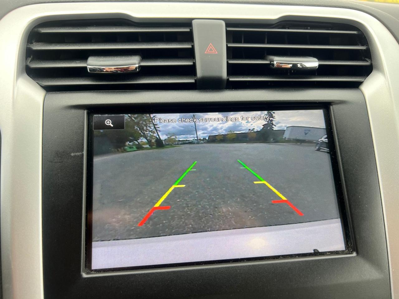 2014 Ford Fusion SE - Photo #24