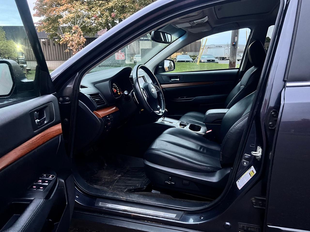 2013 Subaru Outback 2.5i w/Limited Pkg - Photo #28