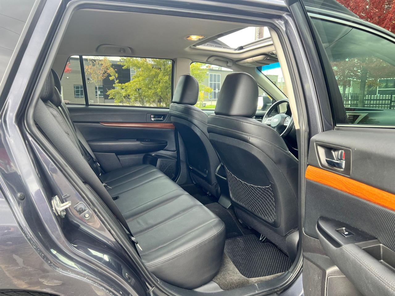 2013 Subaru Outback 2.5i w/Limited Pkg - Photo #31