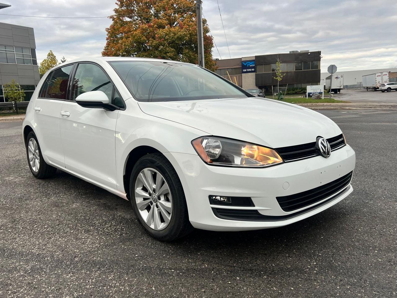 2015 Volkswagen Golf TRENDLINE - Photo #3