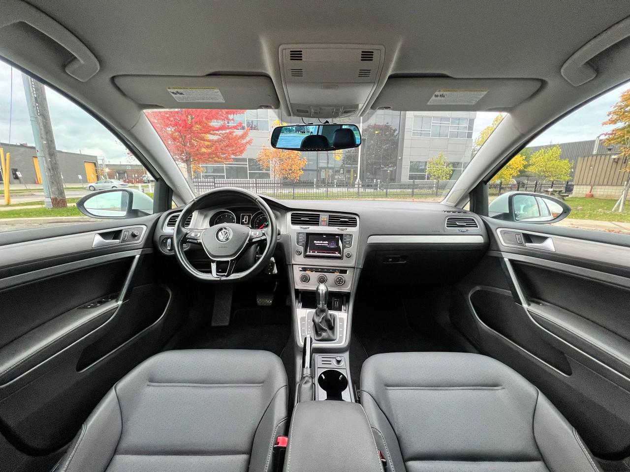 2015 Volkswagen Golf TRENDLINE - Photo #16