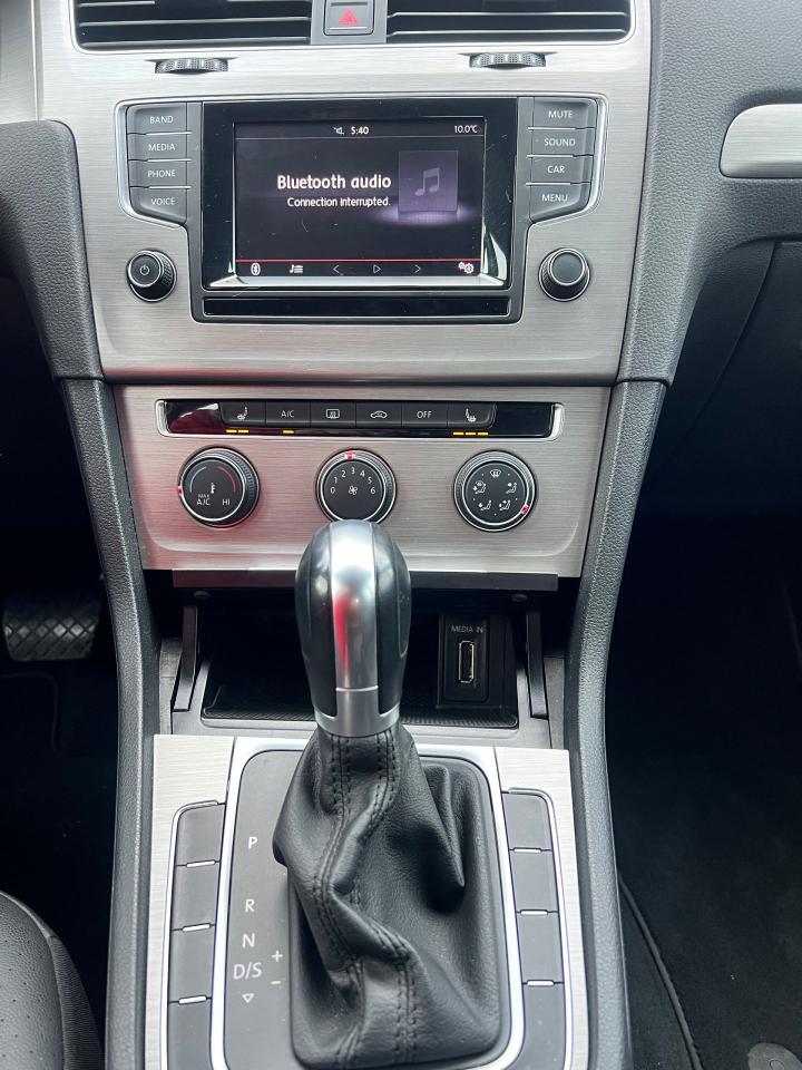 2015 Volkswagen Golf TRENDLINE - Photo #17