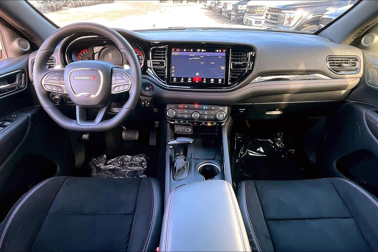 2026 Dodge Durango GT PLUS AWD | Blacktop Redline | SRT Seats Photo4