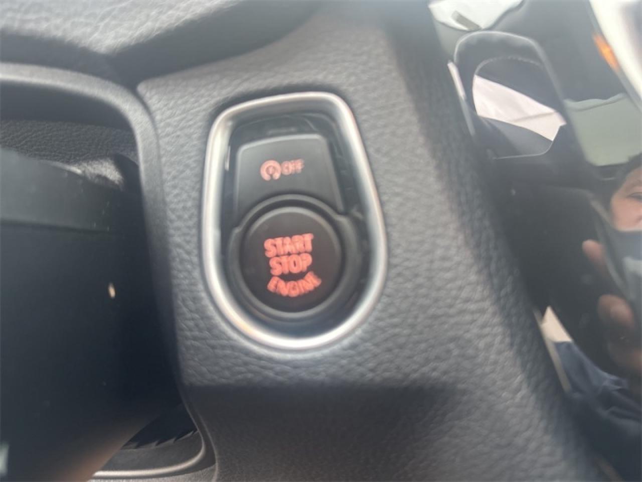 2016 BMW 3 Series 320i  xDrive  - Sunroof -  Navigation Photo5