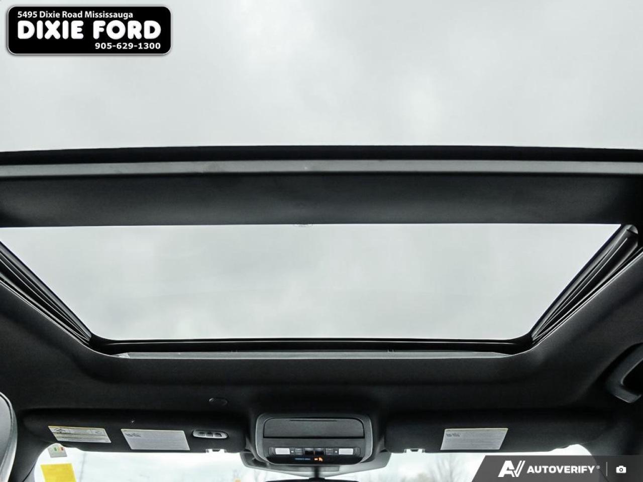 2021 Ford Explorer ST Photo