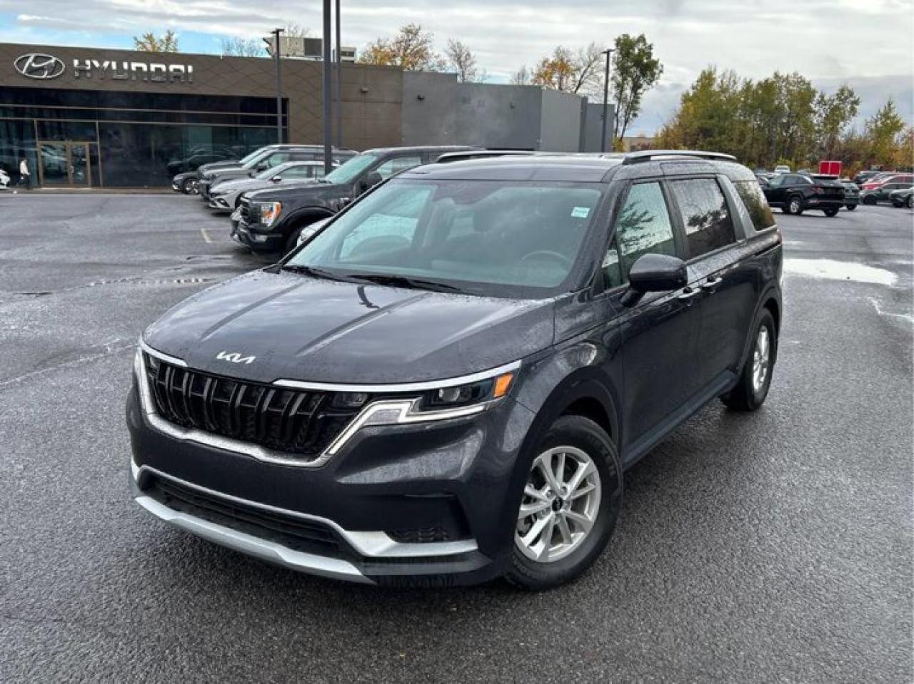 Used 2023 Kia Carnival LX+ | Power Sliding Doors + Hatch | Heated Seats | Power Seat | CarPlay + Android | Rear Cam & More! for sale in Guelph, ON