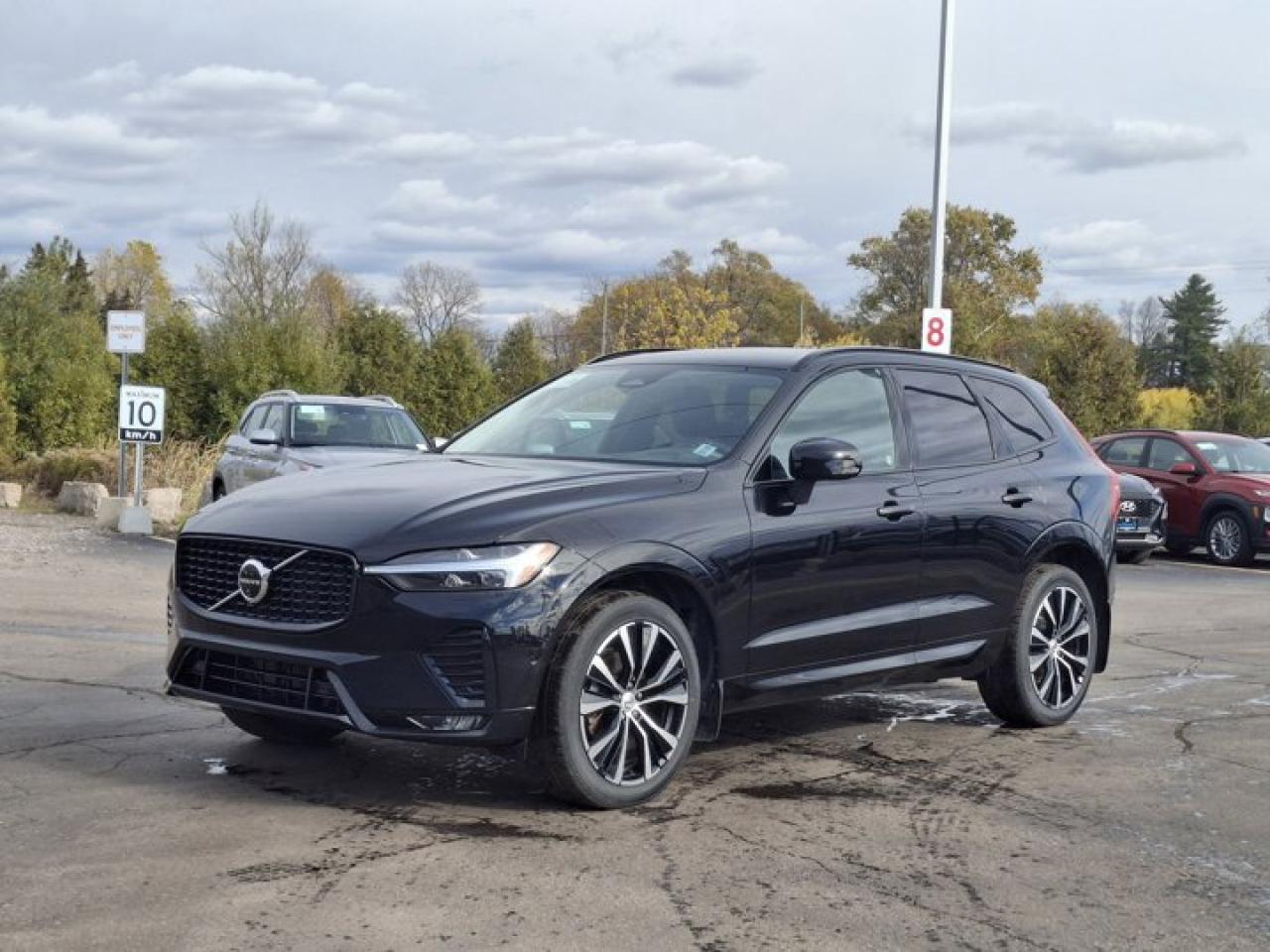 Used 2024 Volvo XC60 AWD Plus Dark Theme| 360 Camera | Sunroof | Leather | Nav | Power Liftgate | for sale in Guelph, ON