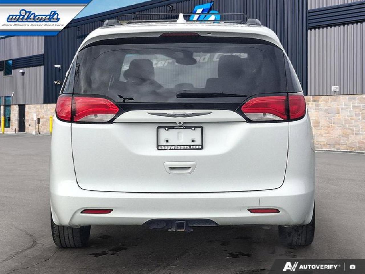 2019 Chrysler Pacifica LX | 3600LB Tow Pkg | Power Seat | Heated Wheel + Seats | Remote Start | Nav | CarPlay & More ! Photo