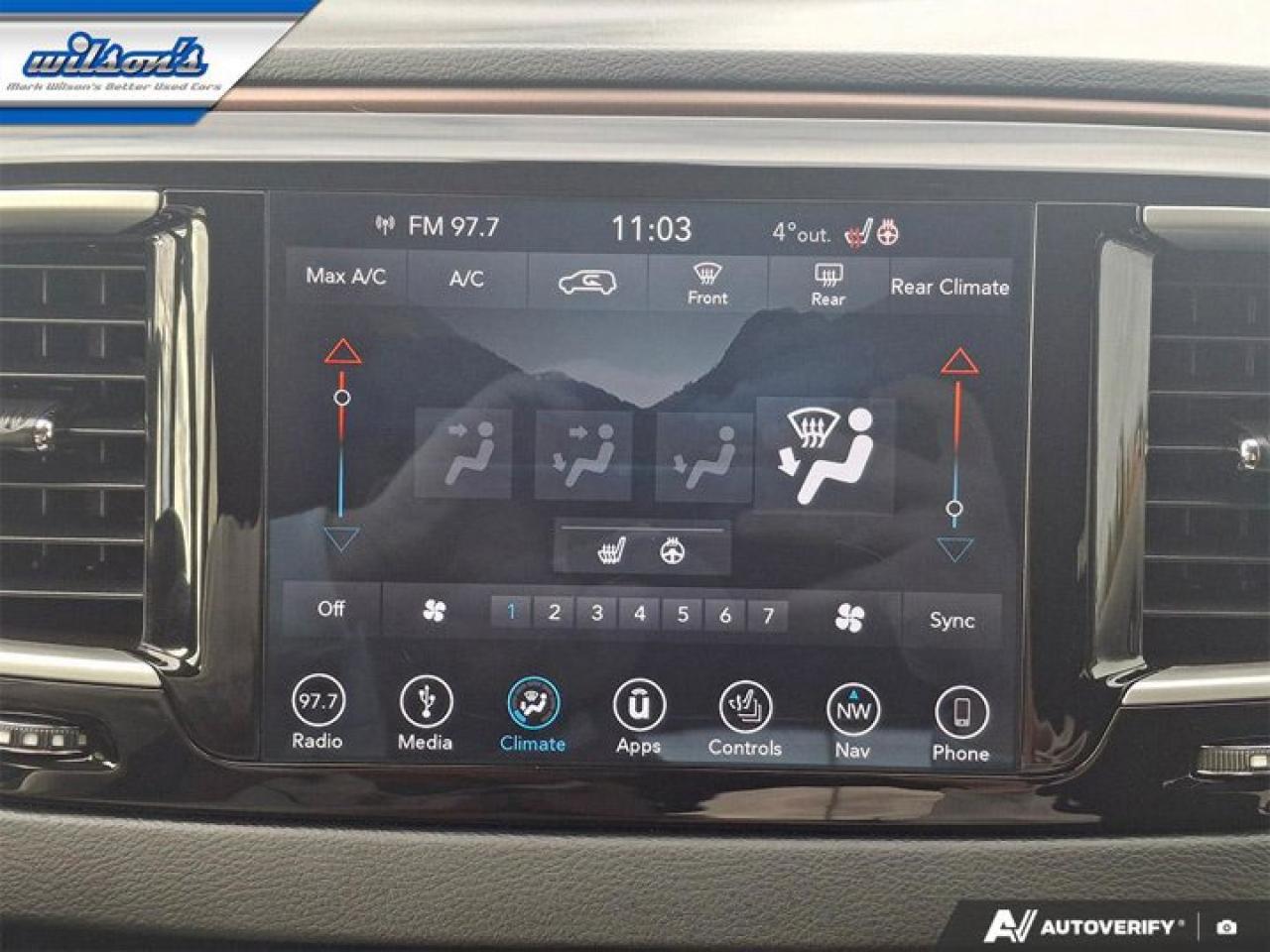 2019 Chrysler Pacifica LX | 3600LB Tow Pkg | Power Seat | Heated Wheel + Seats | Remote Start | Nav | CarPlay & More ! Photo