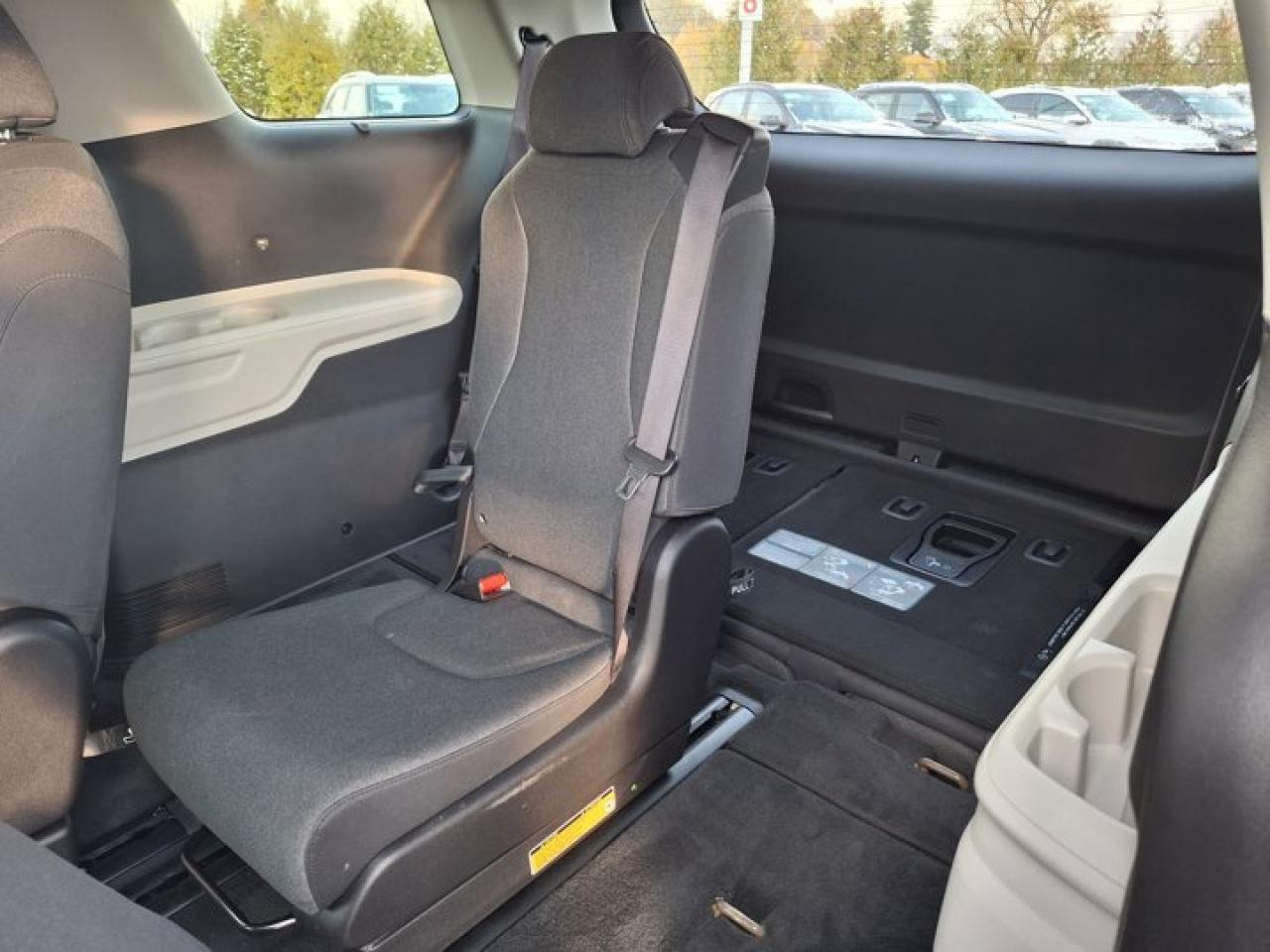 2022 Kia Carnival LX+ | Power Sliding Doors + Hatch | Heated Seats | Power Seat | CarPlay + Android | Rear Cam & More! Photo