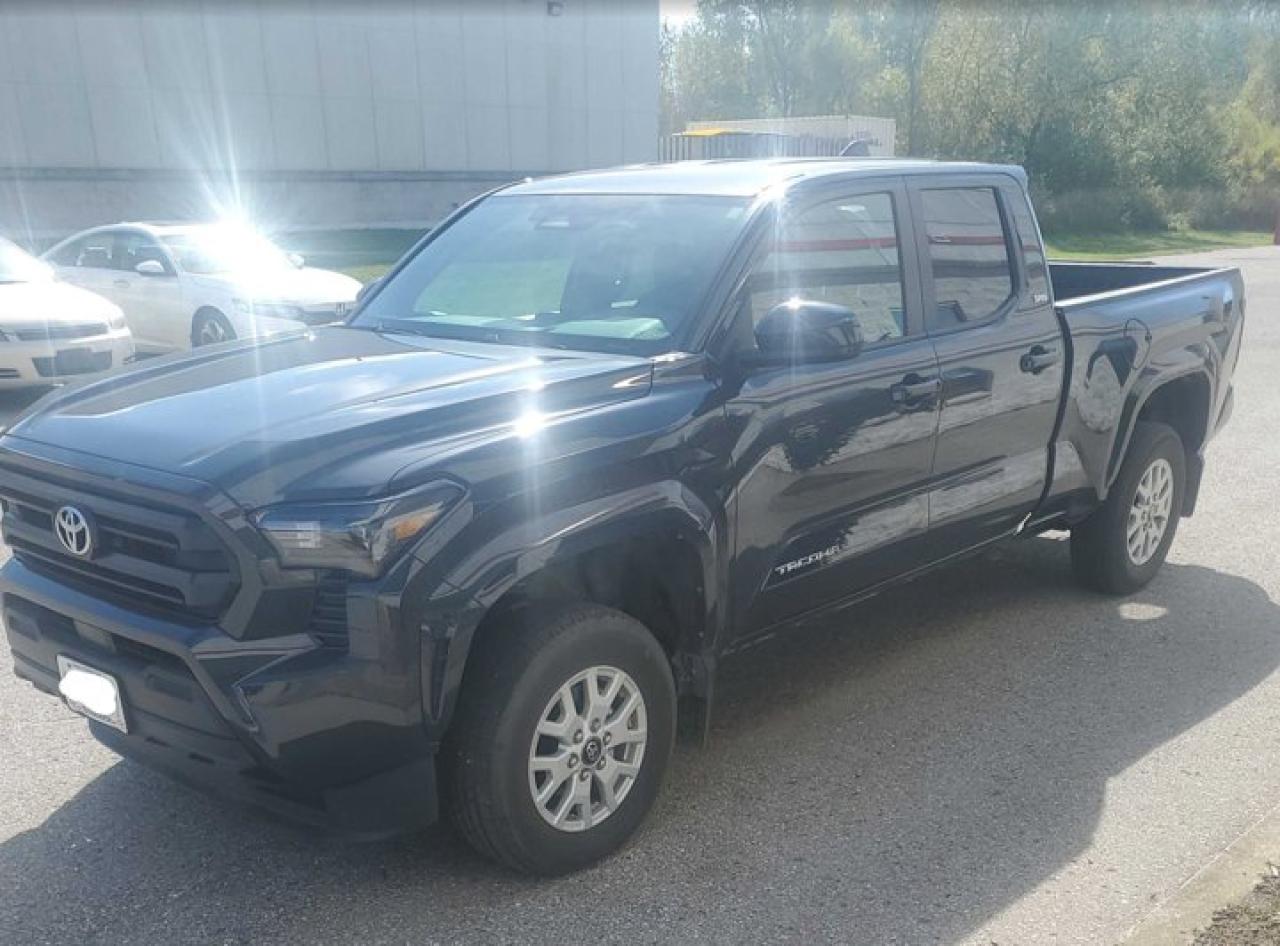 Used 2025 Toyota Tacoma SR5 Double Cab 4X4 | Heated Seats | Adaptive Cruise | CarPlay + Android | Rear Camera | and More ! for sale in Guelph, ON