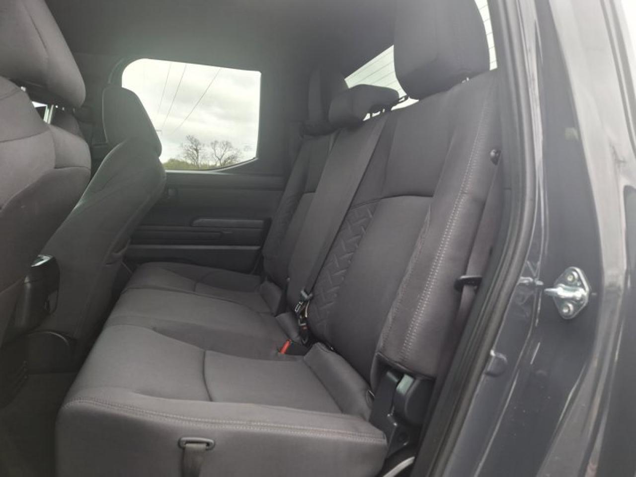 2025 Toyota Tacoma SR5 Double Cab 4X4 | Heated Seats | Adaptive Cruise | CarPlay + Android | Rear Camera | and More ! Photo