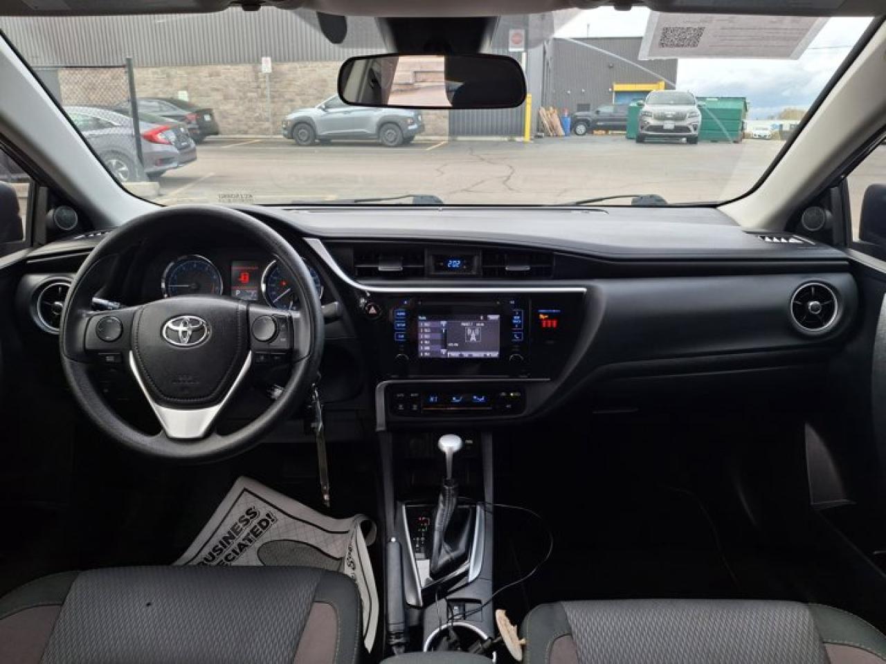 2019 Toyota Corolla LE | Heated Seats | Radar Cruise | Rear Camera | Bluetooth | and More ! Photo