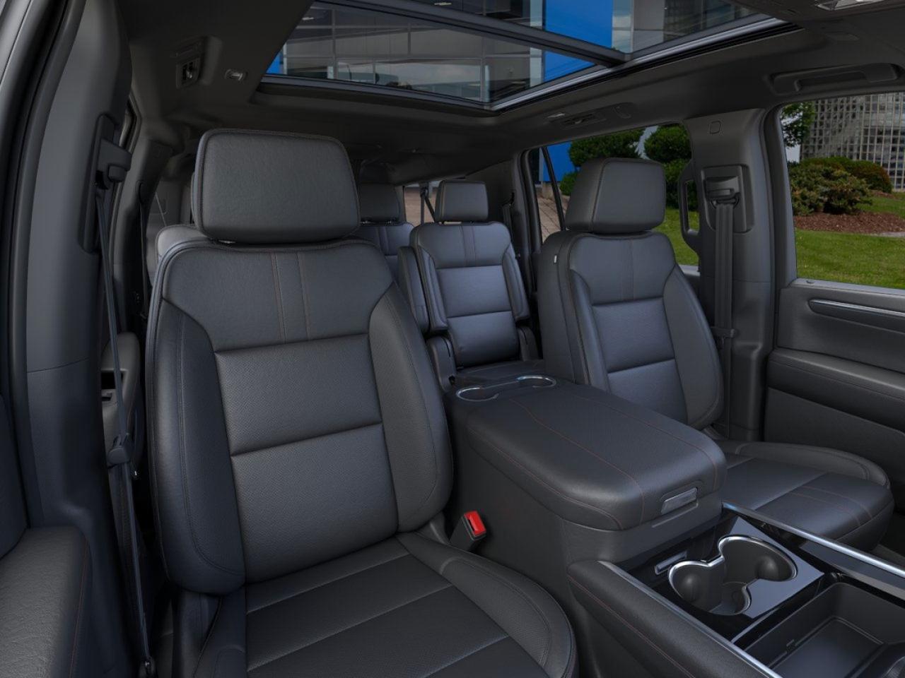 2025 Chevrolet Suburban RST Photo