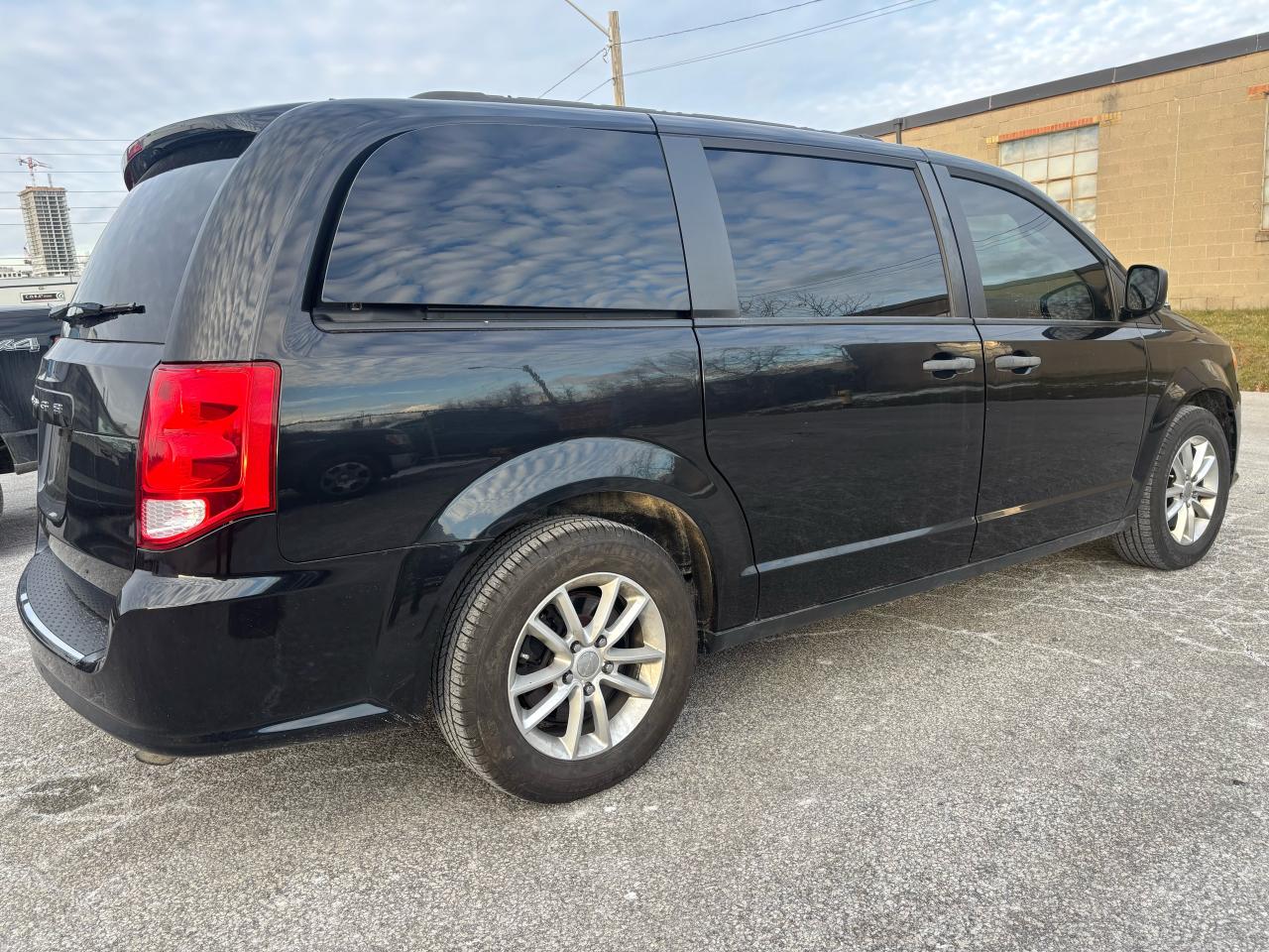 2018 Dodge Grand Caravan CANADA VALUE PACKAGE - Photo #5