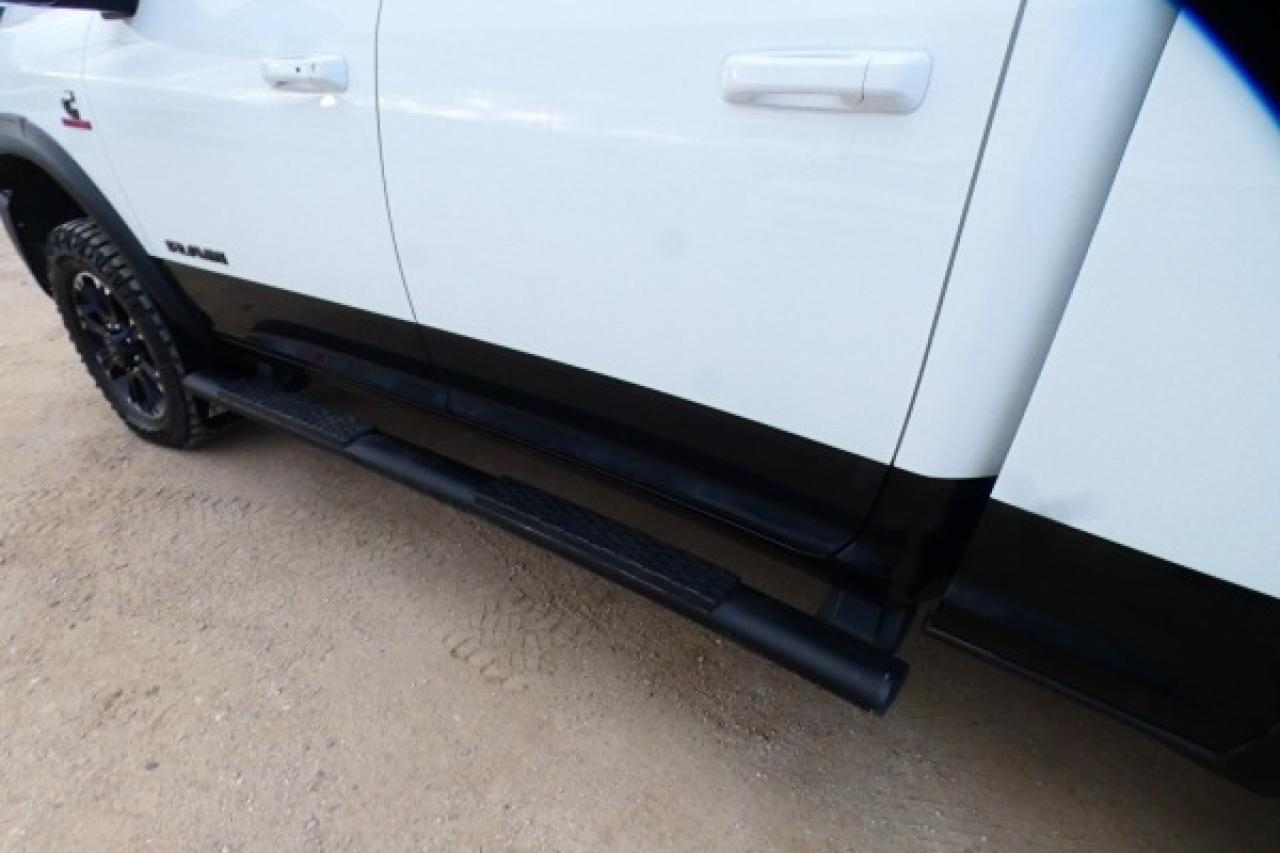 2024 Dodge Ram 2500 Rebel Crew Cab CUMMINS DIESEL w/H&C L, NAV, BUC - Photo #17