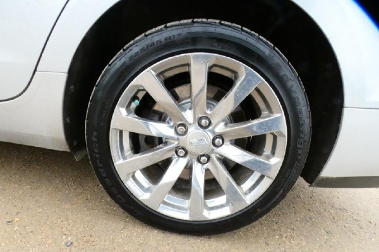 2018 Cadillac ATS Luxury AWD 2.0 T w/Htd Leather, S/R, NAV, BUC - Photo #17