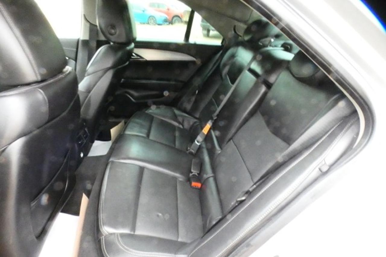 2018 Cadillac ATS Luxury AWD 2.0 T w/Htd Leather, S/R, NAV, BUC - Photo #9